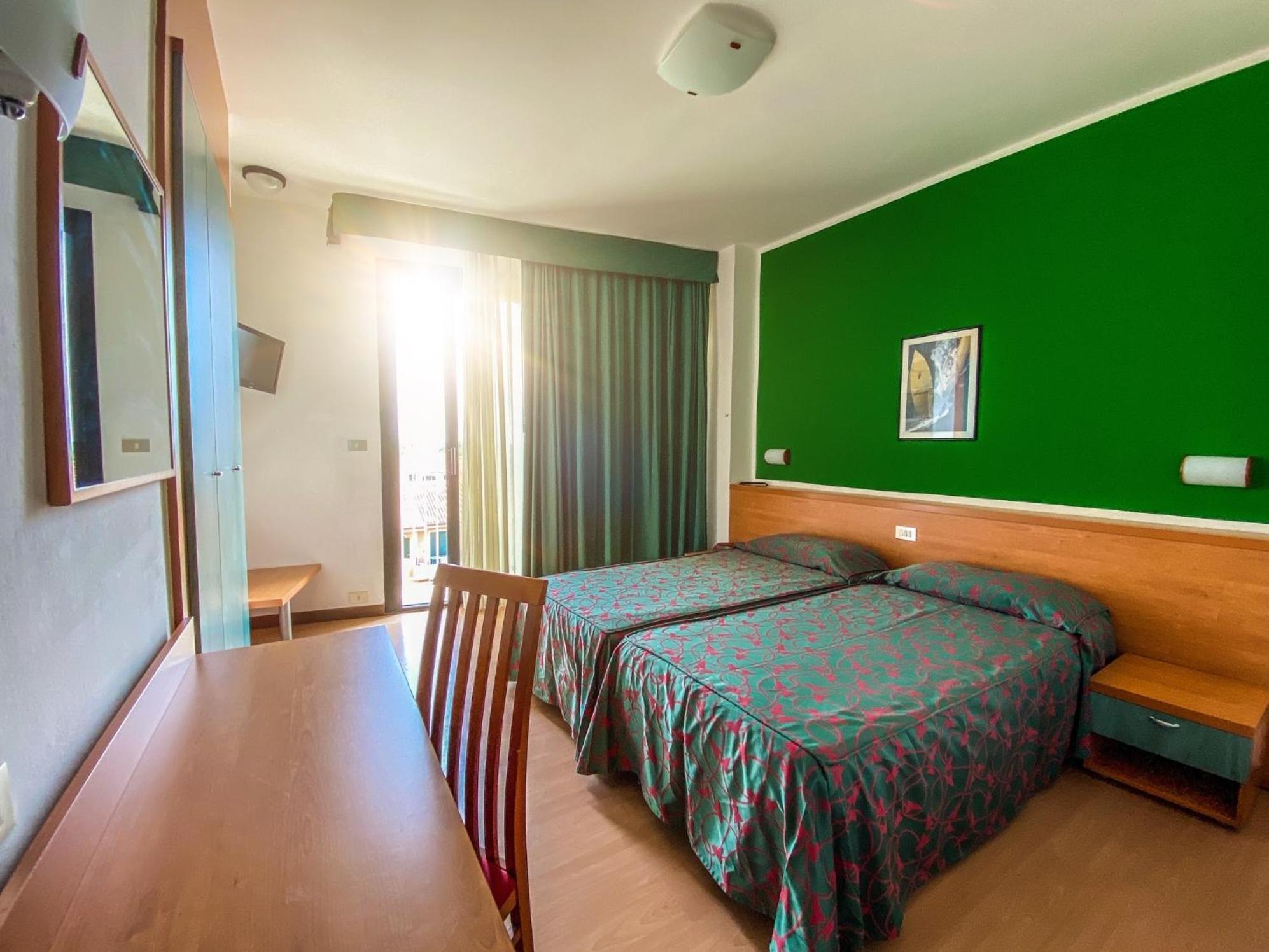 Hotel Fenix Cavallino-Treporti Bagian luar foto